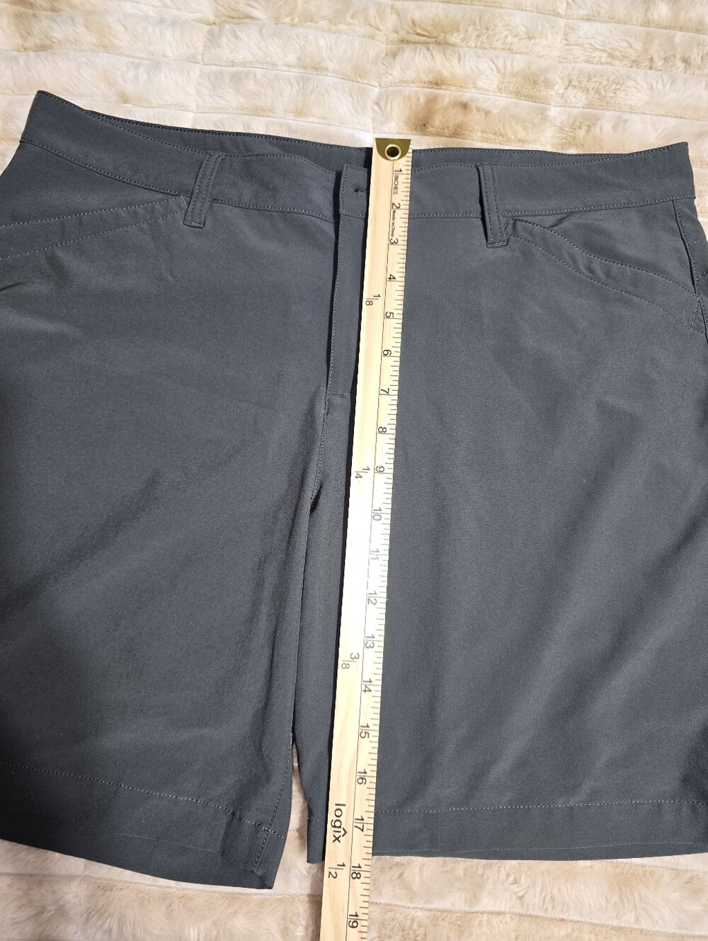 Eddie Bauer Women's Gray Outdoor Hiking Cargo Shorts Size 14